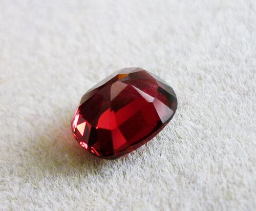 1.05CT GORGEOUS 100% NATURAL VIVID RED BURMESE SPINEL