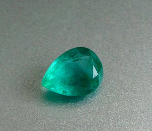 1.14CT EXCELLENT PEAR CUT 100% NATURAL COLUMBIAN EMERALD