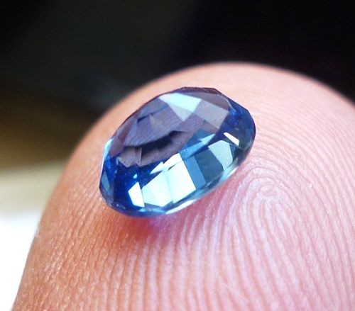 1.15CT NATURAL ROYAL BLUE SAPPHIRE