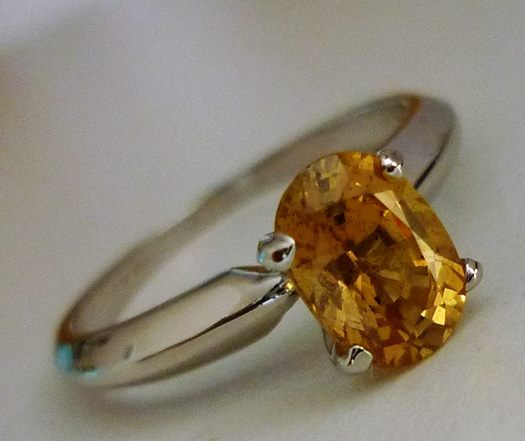 1.16CT UNHEATED YELLOW SAPPHIRE SOLITAIRE SOLID PLATINUM RING