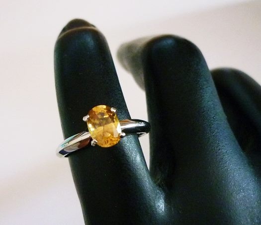 1.16CT UNHEATED YELLOW SAPPHIRE SOLITAIRE SOLID PLATINUM RING