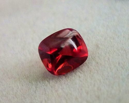 1.19CT NATURAL VIVID RED BURMESE SPINEL