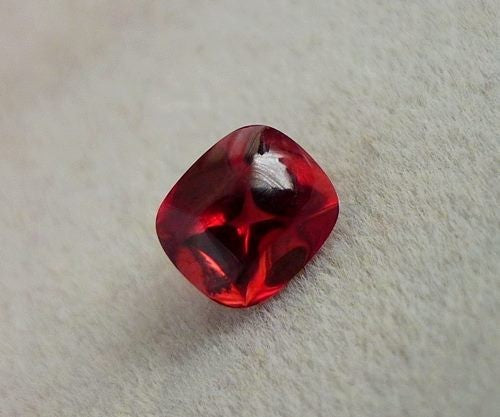 1.19CT NATURAL VIVID RED BURMESE SPINEL