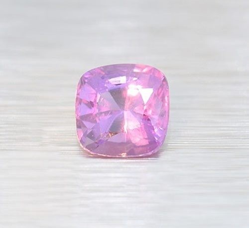 1.20CT RARE NATURAL COLOR CHANGE CEYLON SAPPHIRE