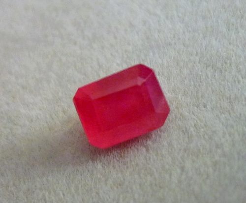 1.20CT RARE VIVID RED COLOR BRAZILIAN RHODONITE