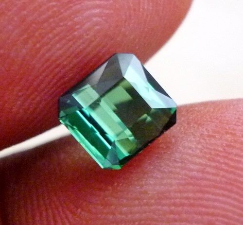 1.21CT UNHEATED GORGEOUS 100% NATURAL GREEN BLUE TOURMALINE