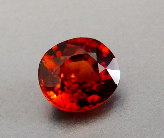 1.31CT スパークリングオーバルカット 100% 天然オレンジレッドジルコン