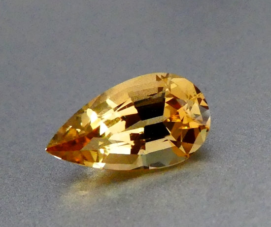 1.38CT SPLENDID PEAR CUT 100% NATURAL (YELLOW EMERALD) GOLDEN YELLOW BERYL