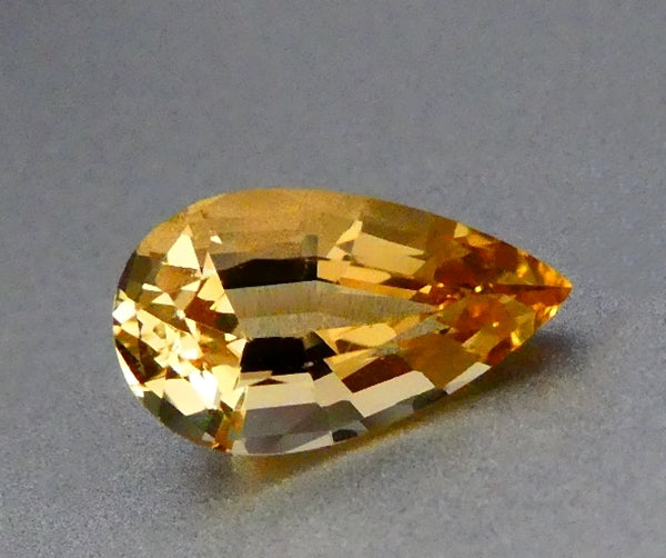 1.38CT SPLENDID PEAR CUT 100% NATURAL (YELLOW EMERALD) GOLDEN YELLOW BERYL