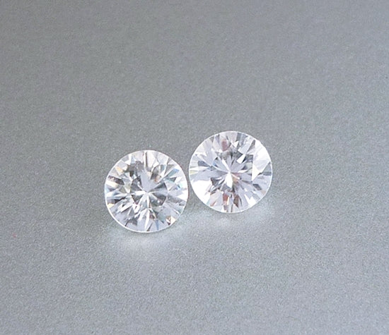 1.34CT 優れたラウンド 100% 天然無色ホワイト ジルコン ペア