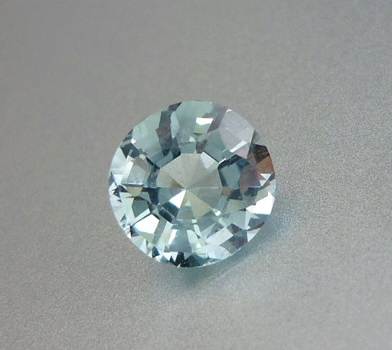 1.41CT 優れたラウンド サンタマリア ブルー 100% 天然アクアマリン