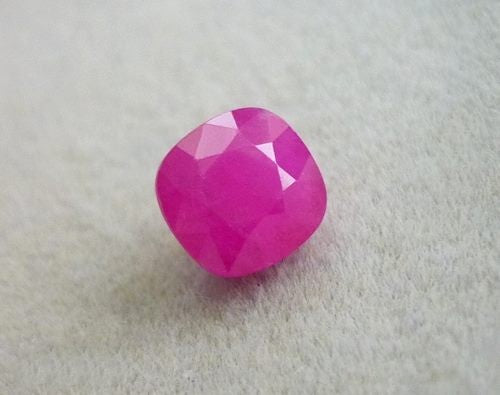 1.49CT GORGEOUS PINKISH RED BURMESE RUBY