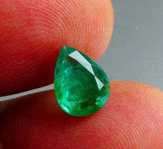 1.50CT EXCELLENT PEAR CUT 100% NATURAL COLUMBIAN EMERALD