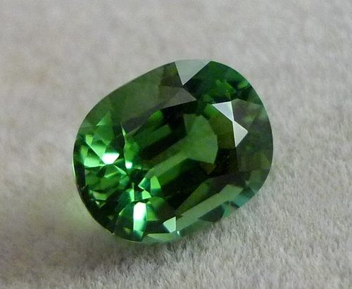 1.50CT ネオンブルーグリーンカッパーベアリングパライバトルマリン