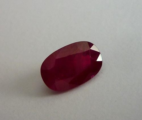 1.53CT GORGEOUS BLOOD RED OVAL RUBY