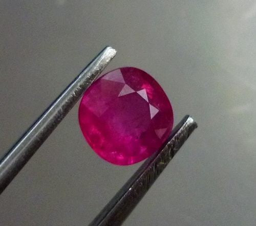 1.62CT GORGEOUS HUGE PINKISH RED NATURAL RUBY