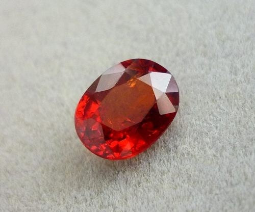 1.70CT NATURAL ORANGE RED SPESSARTITE GARNET