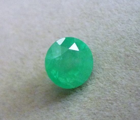 1.82CT EXCELLENT ROUND GREEN COLUMBIAN EMERALD