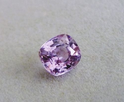 1.84CT 素晴らしいパープル ピンク スピネル