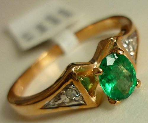 BEAUTIFUL EMERALD & DIAMOND 10K SOLID YELLOW GOLD RING