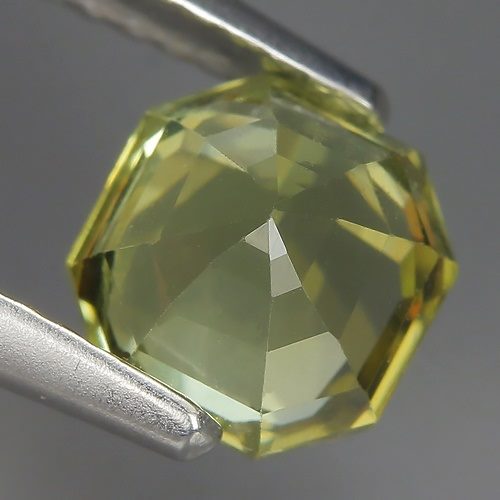 1.90CT まばゆいカスタムカット 100% 天然イエローグリーンカラーアパタイト