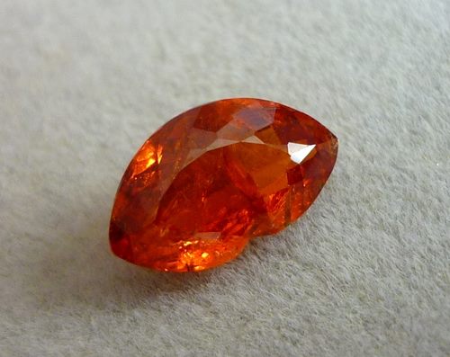 1.92CT GORGEOUS ORANGE RED SPESSARTITE