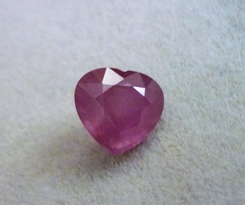 1.93CT 優れた天然ピンクスピネル