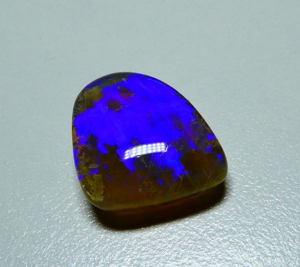 10.95CT EXCELLENT HUGE LIGHTNING RIDGE AUSTRALIA CRYSTAL OPAL