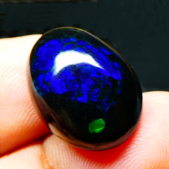 11.24CT UNHEATED RAINBOW STUNNER FLASHING 100% NATURAL BLACK OPAL