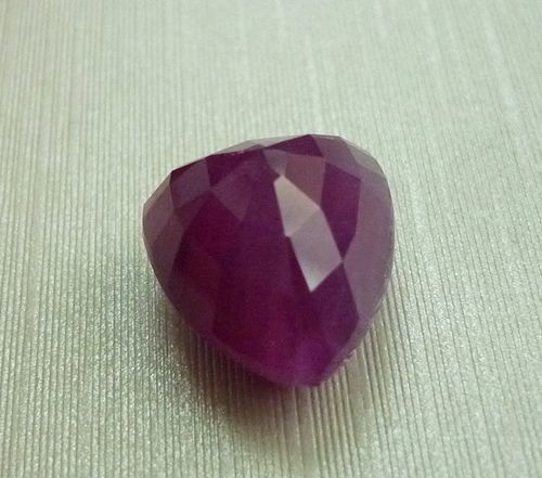 12.86CT UNHEATED BIG BLOOD RED TRILLION RUBY