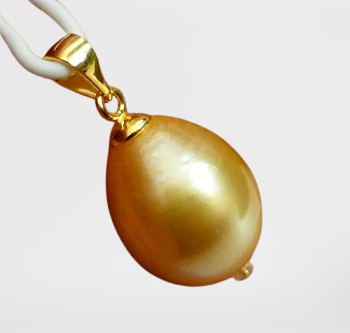 GORGEOUS CULTURED TOP GOLDEN SOUTH SEA DROP PEARL PENDANT