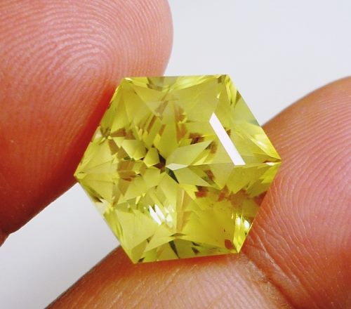 13.80CT EXCELLENT LEMON YELLOW CUSTOM CUT CITRINE