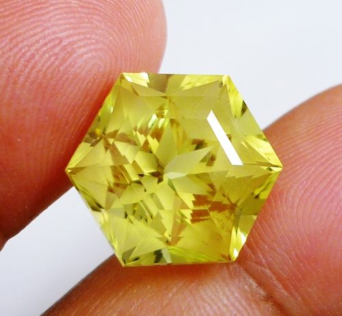 13.80CT EXCELLENT LEMON YELLOW CUSTOM CUT CITRINE