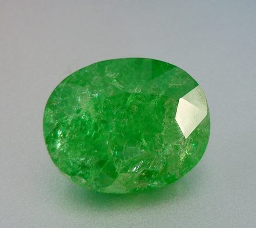 13.81CT HUGE SIZE GREEN TSAVORITE GARNET