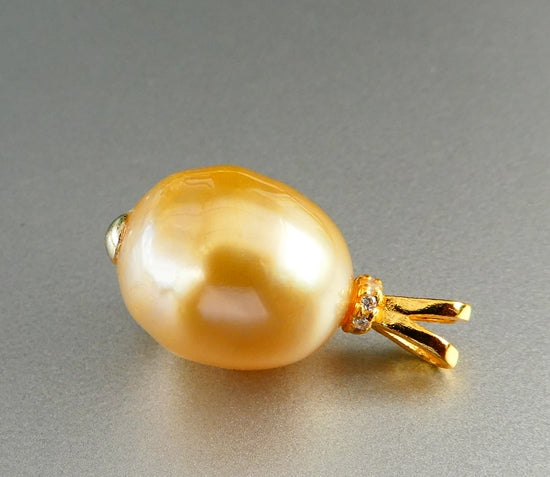 15.30CT GORGEOUS GENUINE CULTURED TOP GOLDEN SOUTH SEA DROP PEARL PENDANT