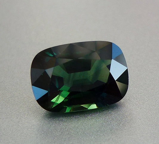 2.01CT CERTIFIED EXCELLENT HUGE CUSHION 100% NATURAL GREEN SAPPHIRE