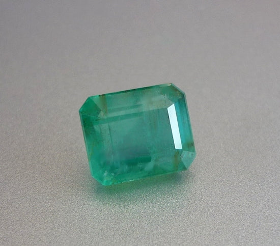 2.11CT GORGEOUS HUGE 100% NATURAL GREEN COLUMBIAN EMERALD