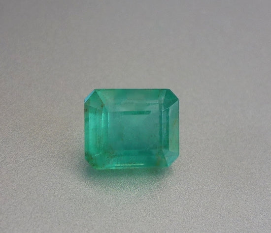 2.11CT GORGEOUS HUGE 100% NATURAL GREEN COLUMBIAN EMERALD