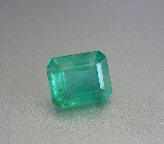 2.11CT GORGEOUS HUGE 100% NATURAL GREEN COLUMBIAN EMERALD