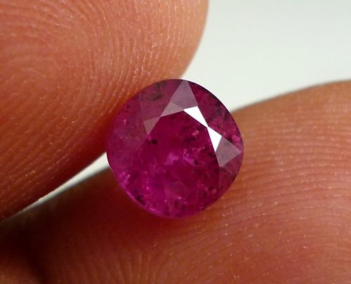 2.13CT EXPLICITE BIG CUSHION PINKISH PURPLE RED RUBY