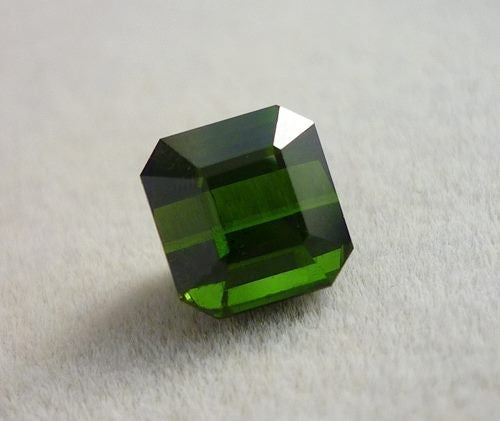 2.17CT GORGEOUS NATURAL GREEN TOURMALINE