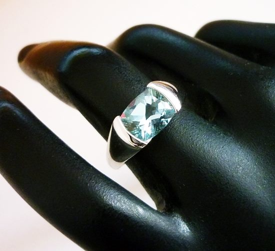 2.20CT EXCELLENT AQUAMARINE 18K SOLID WHITE GOLD RING