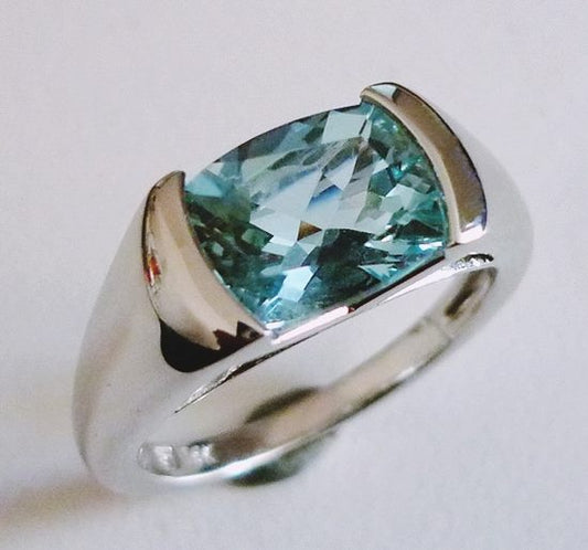 2.20CT EXCELLENT AQUAMARINE 18K SOLID WHITE GOLD RING