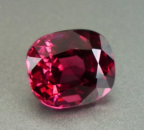 2.20CT EXCELLENT HUGE CUSHION 100% NATURAL PURPLE PINK RED UMBALITE