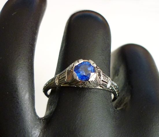 BEAUTIFUL ANTIQUE ART DECO SOLITAIRE BLUE SAPPHIRE 18K SOLID WHITE GOLD RING