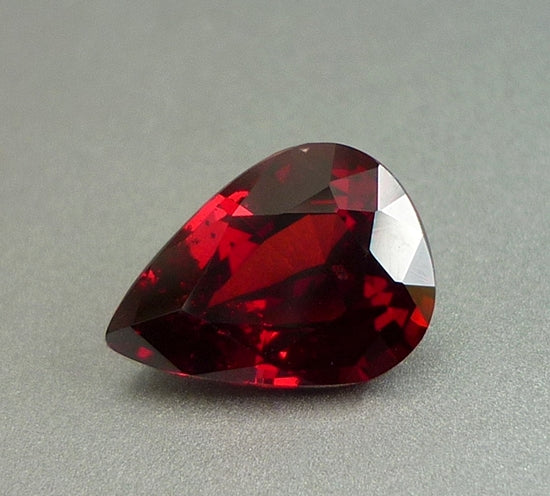 2.83CT EXCELLENT HUGE PEAR 100% NATURAL PURPLE PINK RED UMBALITE