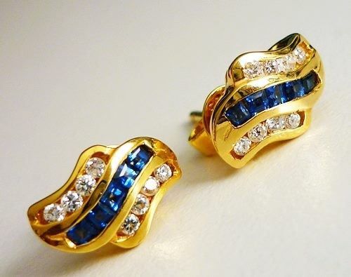 2.90gr CLASSY BLUE SAPPHIRE 14KT SOLID YELLOW GOLD EARRINGS