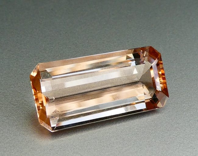 22.87CT CERTIFIED UNHEATED HUGE EMERALD CUT 100% NATURAL PEACH PINK MORGANITE