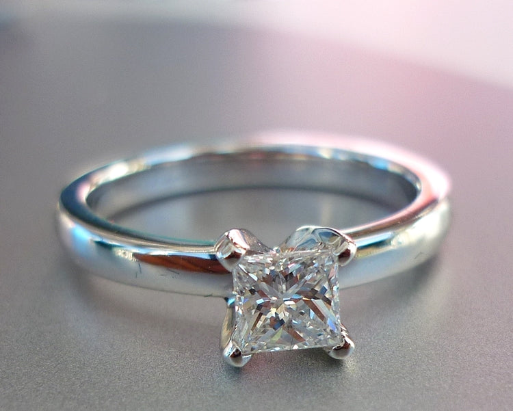 0.40CT EXCELLENT DAZZLING 100% NATURAL SOLITAIRE PRINCESS DIAMOND SOLID PLATINUM RING 4.86gr