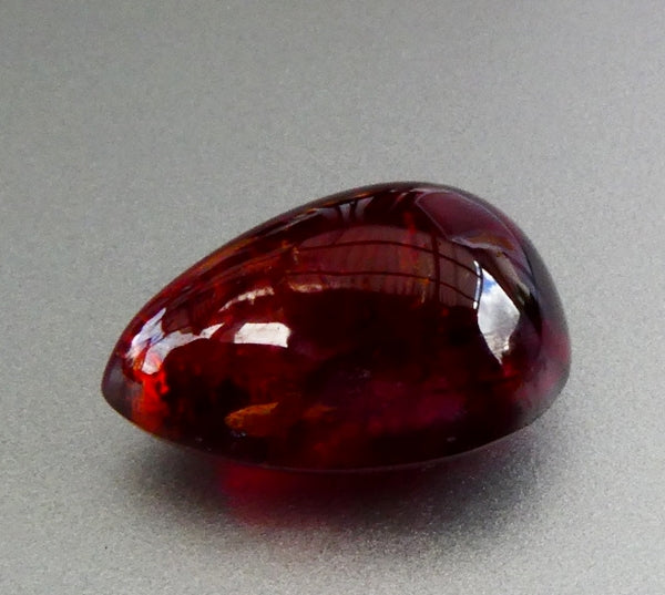 26.68CT EXCELLENT HUGE PEAR 100% NATURAL ORANGE RED SPESSARTITE